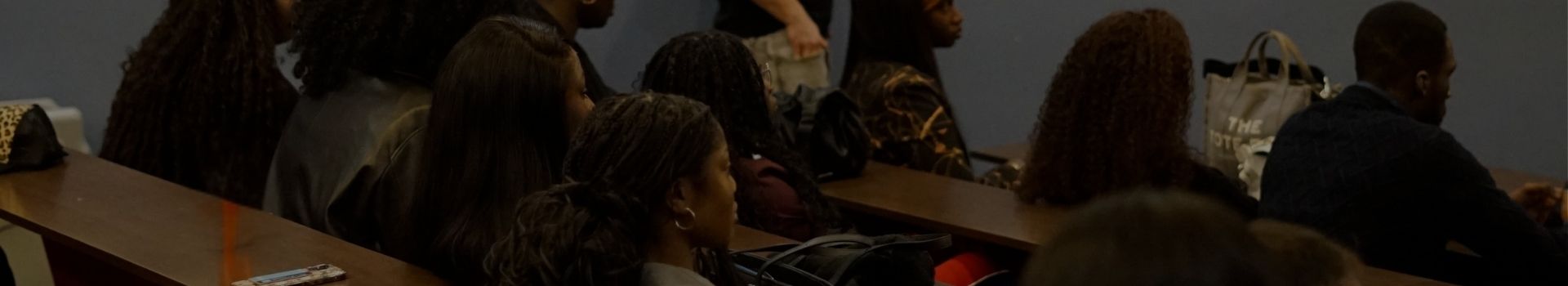 Etudiants dans un amphithéâtre