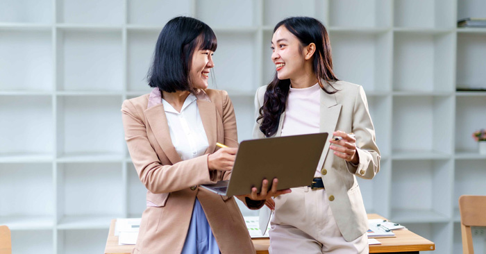 Global community of leaders