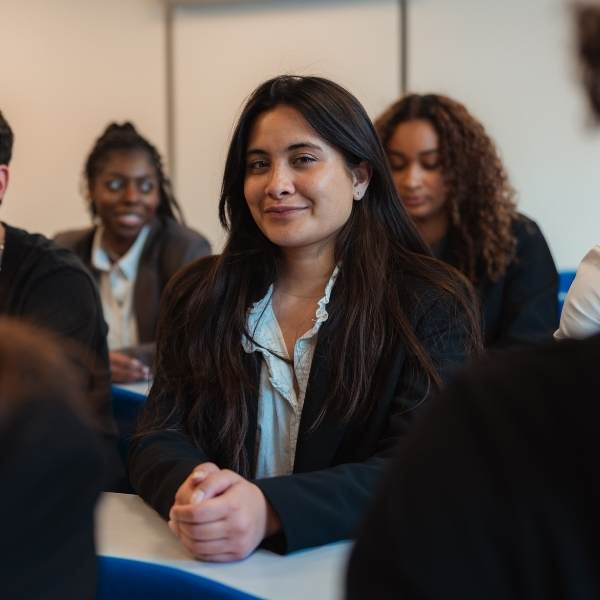 Découvrez une école spécialisée en ressources humaines à Paris du post-bac au bac+5