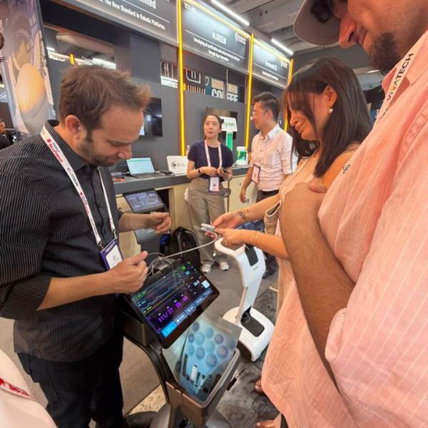 Étudiants de l'ESGCI au salon VivaTech 2026 à Paris Expo